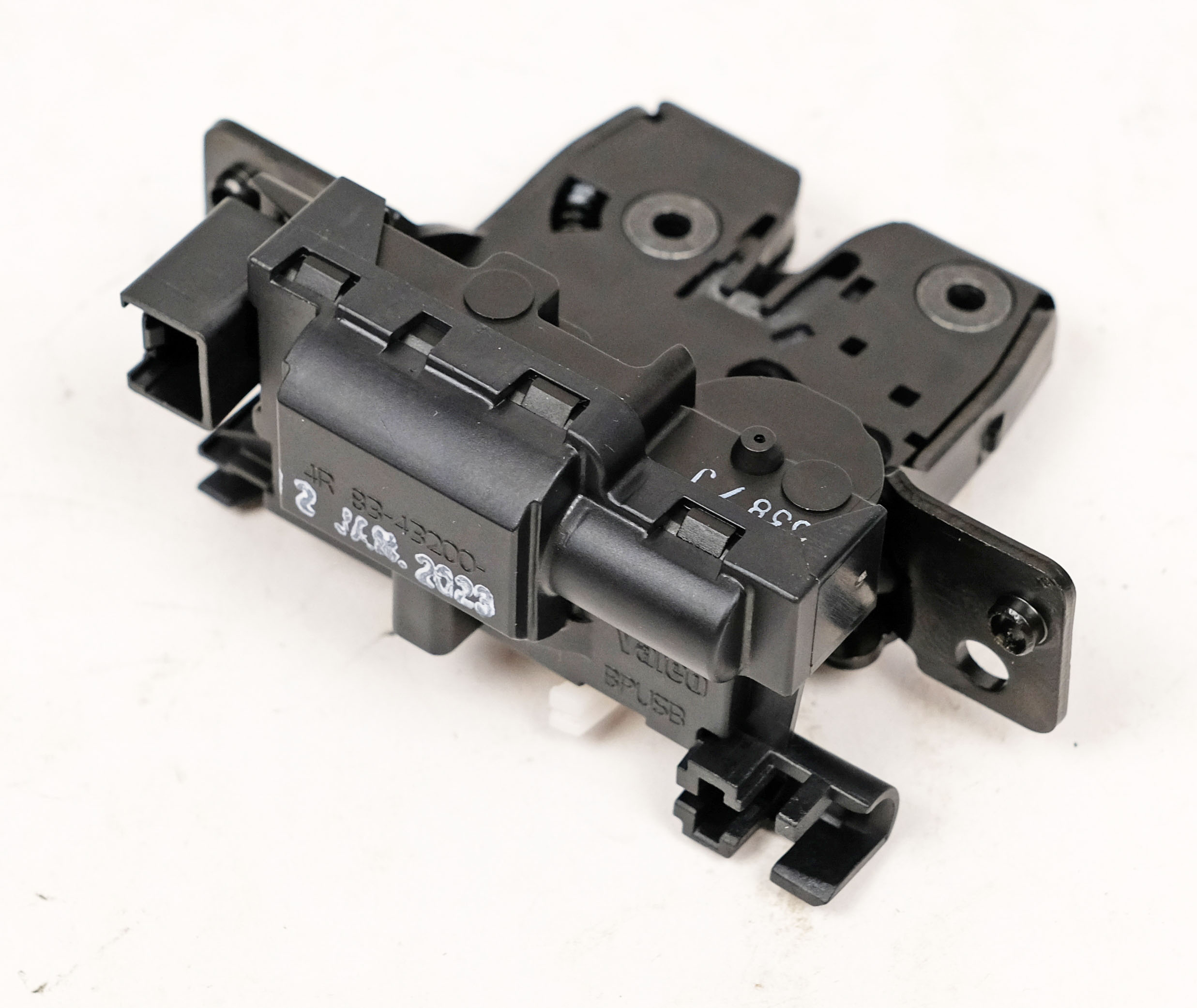 Jaguar Trunk Latch