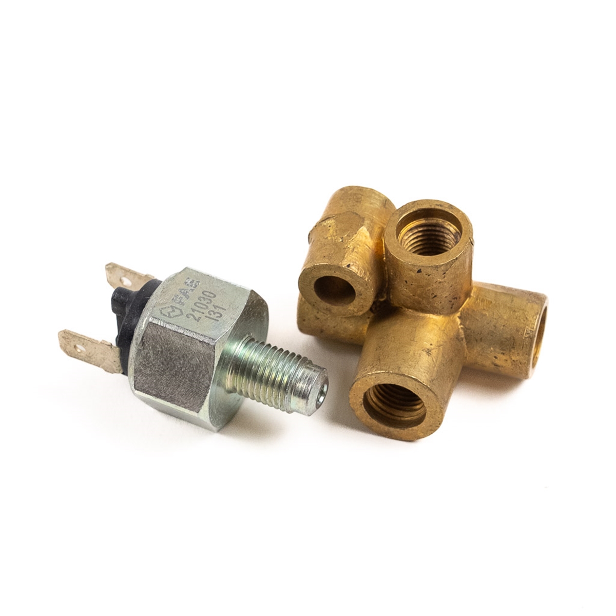 Jaguar 4-Way Brake Line Union